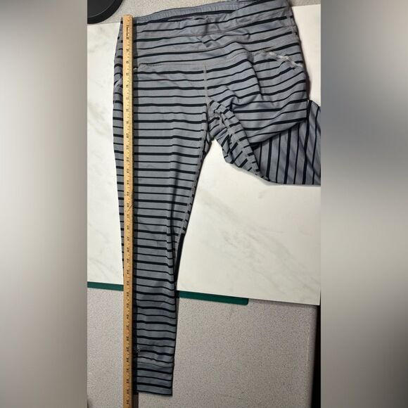Athleta Relay Striped Leggings, Black & Gray, Size M, Running, Yoga, Athleisure - Picture 13 of 15